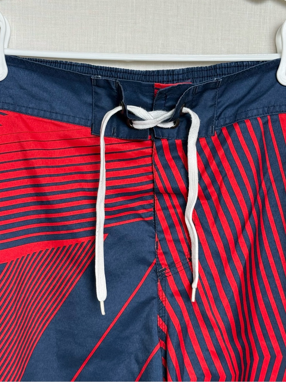 Budweiser Mens Medium Board Shorts Swim Trunks Red Blue Beer Logo Surf - Picture 2 of 11